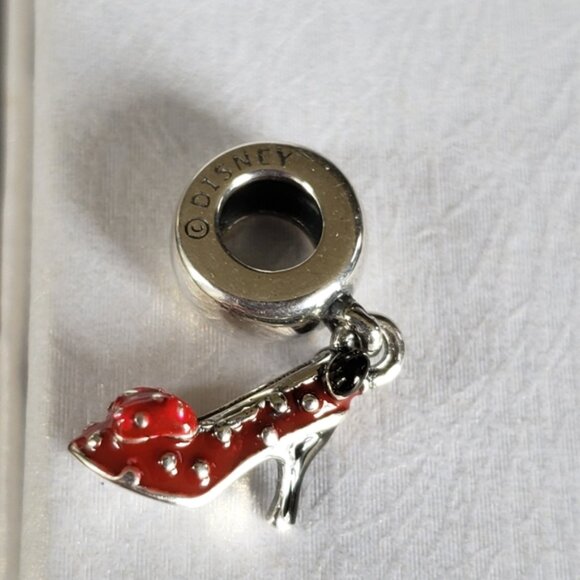 PANDORA Disney Minnie Mouse Shoe Dangle Charm - Picture 6 of 7